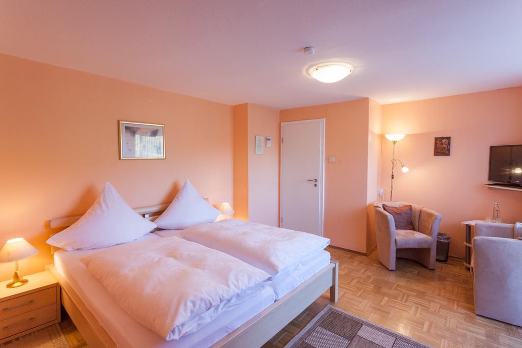 Hotel Haus Kesper-Brünen Willingen  Zimmer foto